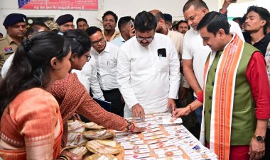 केंद्रीय राज्य मंत्री तोखन साहू ने किया चार दिवसीय प्रतियोगिता का उद्घाटन, पांचों संभागों के 540 खिलाड़ियों ने किया आकर्षक मार्चपास्ट