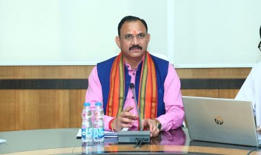 स्वास्थ्य मंत्री श्री श्याम बिहारी जायसवाल ने की विभागीय कार्यों की समीक्षा