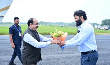 उप मुख्यमंत्री श्री अरूण साव का जशपुर आगडीह हवाई अड्डे पर हुआ आत्मीय स्वागत 