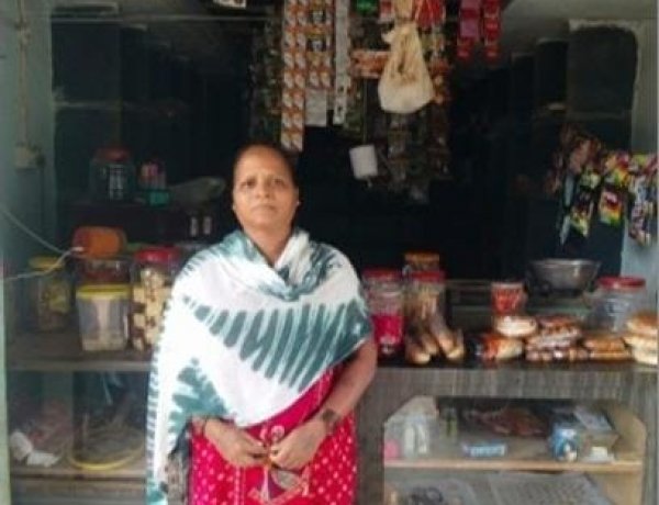 बिहान बनी बदलाव की बयार: मजदूरी से आत्मनिर्भरता की राह पर नारायणपुर की जेलो बाई, हर माह कमा रहीं 30 हजार रुपये