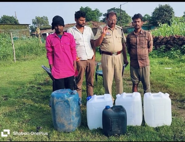 जशपुर: घर में हाथ भट्ठी से बना रखी थी 160 लीटर महुआ शराब, पण्ड्रापाठ पुलिस ने आरोपी को किया गिरफ्तार