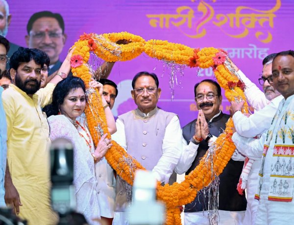 रायपुर : नारी के सम्मान, सुरक्षा और स्वावलंबन से ही बनेगा समृद्ध छत्तीसगढ़ : मुख्यमंत्री श्री विष्णु देव साय  