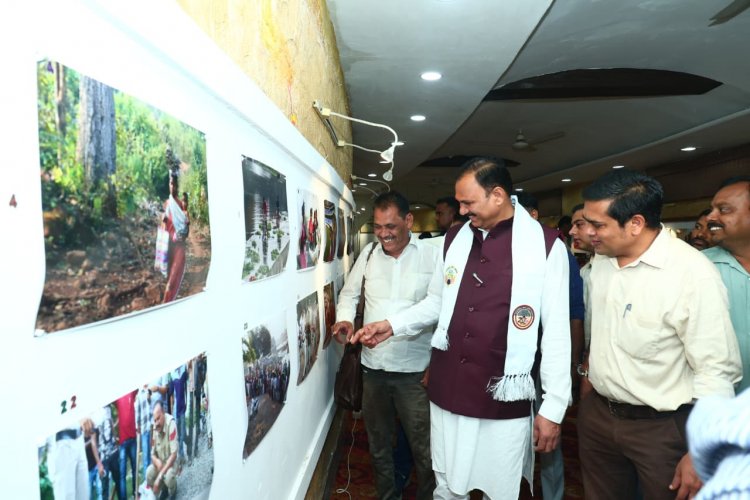 रायपुर: स्वास्थ्य मंत्री ने किया ‘दृश्य संवाद 2026’ का शुभारंभ, तस्वीरों में दिखा छत्तीसगढ़