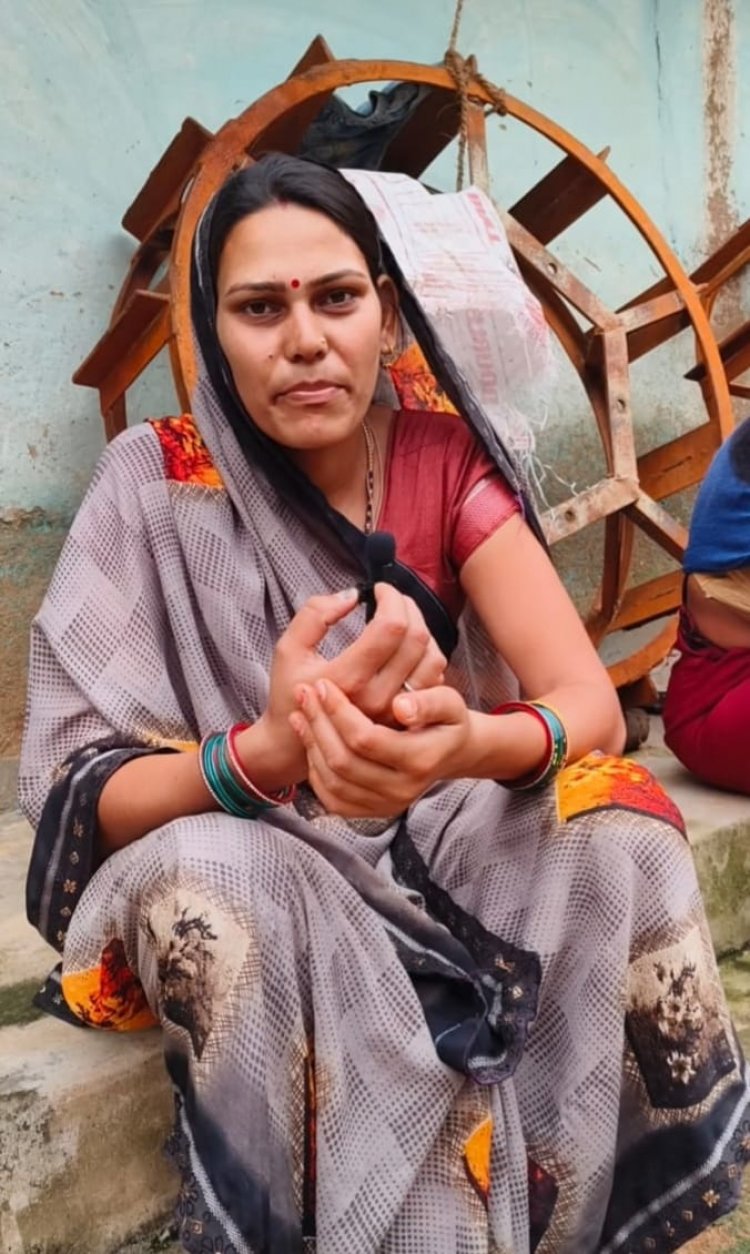 महतारी वंदन योजना की 30वीं किस्त से वर्षा राठौर के चेहरे पर खिली मुस्कान, बोलीं—“विष्णु भैया ने हमारी खुशियां दोगुनी कर दीं”