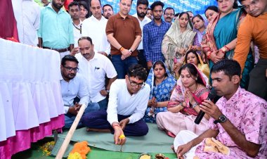 रायगढ़: कोड़ातराई में 1.21 करोड़ की लागत से बनेगा पीएम श्री स्कूल भवन, वित्त मंत्री ओ.पी. चौधरी ने किया भूमिपूजन