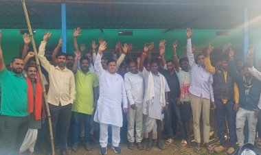 जशपुर पाठ क्षेत्र में कांग्रेस का महत्वपूर्ण बैठक, पूर्व विधायक विनय भगत ने कार्यकर्ताओं को दिया संगठन मजबूत करने का मंत्र