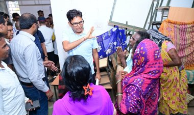 सरिया के राहत शिविर में माताओं-बहनों, बुजुर्गों और बच्चों से मिलकर जाना हाल, कहा—हर प्रभावित परिवार के साथ खड़ी है सरकार