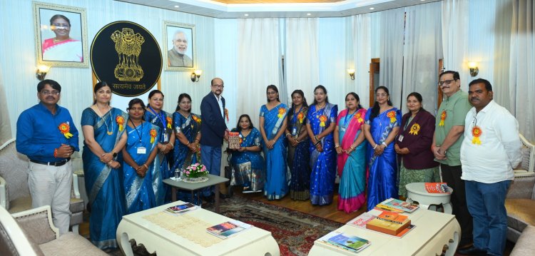 वर्ल्ड ऑडियो बुक टीम छत्तीसगढ़ का नाम गोल्डन बुक ऑफ वर्ल्ड रिकॉर्ड्स में दर्ज
