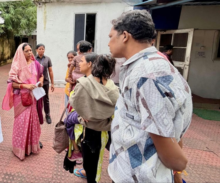 कुनकुरी सदन पहुंचीं मुख्यमंत्री की धर्मपत्नी श्रीमती कौशल्या साय, मरीजों और परिजनों का जाना हालचाल