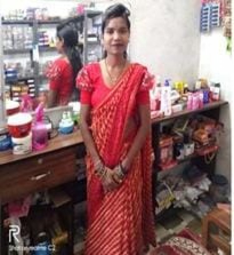 रायपुर : बिहान से जुड़कर मनीषा ने संवारा अपना भविष्य, पार्लर व्यवसाय को मिला विस्तार  
