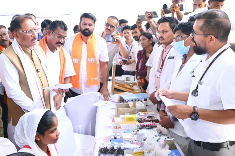 बाढ़ प्रभावित परिवारों के साथ पूरी संवेदनशीलता से खड़ी है सरकार : मुख्यमंत्री श्री विष्णु देव साय