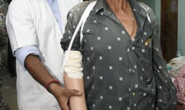 धमतरी के तेजराम को दो घंटे में मिला कृत्रिम हाथ, लौटी जिंदगी की रंगत