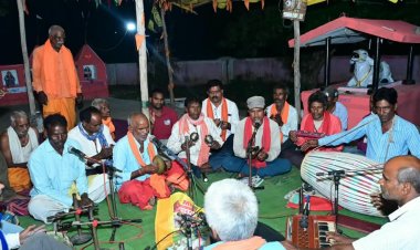 ग्रामीणों के साथ भक्ति रस में झूमे उप मुख्यमंत्री, लोगों की समस्याएं सुनकर निराकरण के दिए निर्देश
