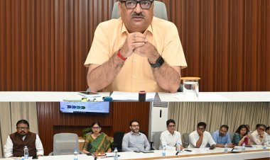 मंत्रालय महानदी भवन में आयोजित हुई उच्चाधिकारियों की राज्य स्तरीय समीक्षा बैठक