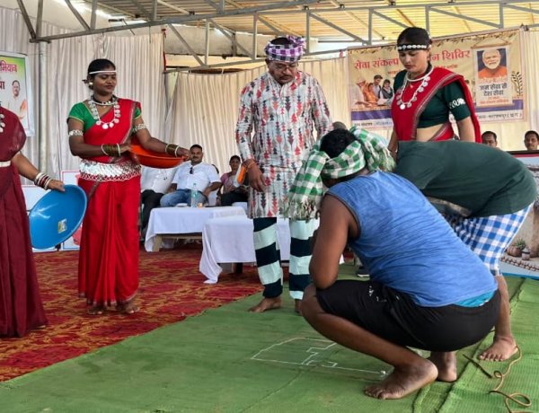 ओरछा के 'सेवा संकल्प शिविर' में उमड़े ग्रामीण
