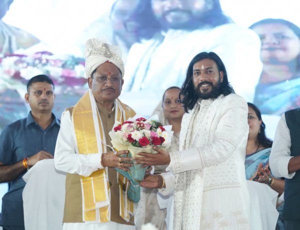 बाबा गुरु घासीदास जी के सत्य, अहिंसा और सामाजिक समरसता के मार्ग पर आगे बढ़ रही प्रदेश सरकार : मुख्यमंत्री श्री विष्णु देव साय