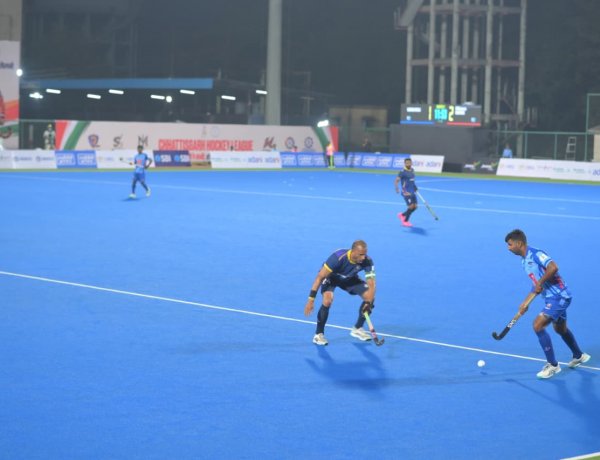 राजधानी रॉयल्स पर 4-3 की जीत के बाद चक्रधर चैंपियंस सेमीफाइनल में जगह बनाने के और करीब