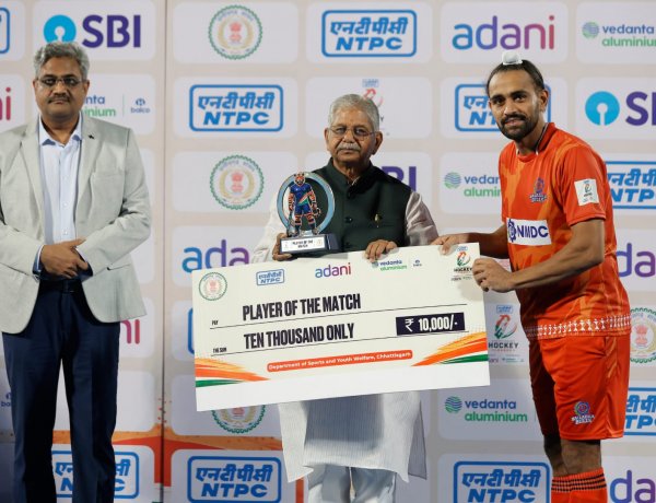 जसकरण सिंह बने 'प्लेयर ऑफ द मैच', अंकतालिका में बैलाडीला बुल्स चौथे और संस्कारधानी स्ट्राइकर्स पांचवें स्थान पर