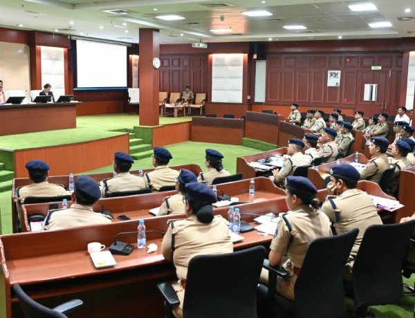 नशे के अवैध कारोबार की जड़ तक पहुंचकर पूरे नेटवर्क को ध्वस्त करें - उप मुख्यमंत्री श्री विजय शर्मा