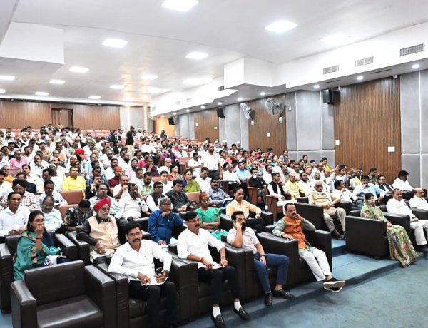 संभाग स्तरीय परामर्श बैठक में विभिन्न विषयों पर खुलकर हुई चर्चा, 30 अक्टूबर तक ऑनलाइन भी दे सकेंगे सुझाव
