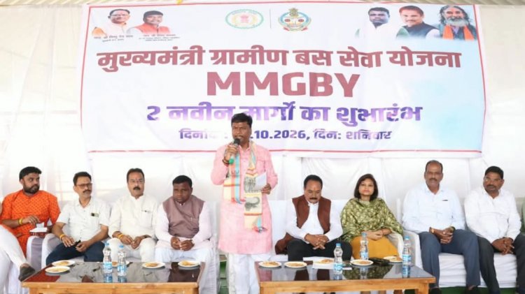 परिवहन मंत्री श्री केदार कश्यप ने भानुप्रतापपुर-कोरर और भानुप्रतापपुर-अंतागढ़ मार्ग पर बसों को दिखाई हरी झंडी